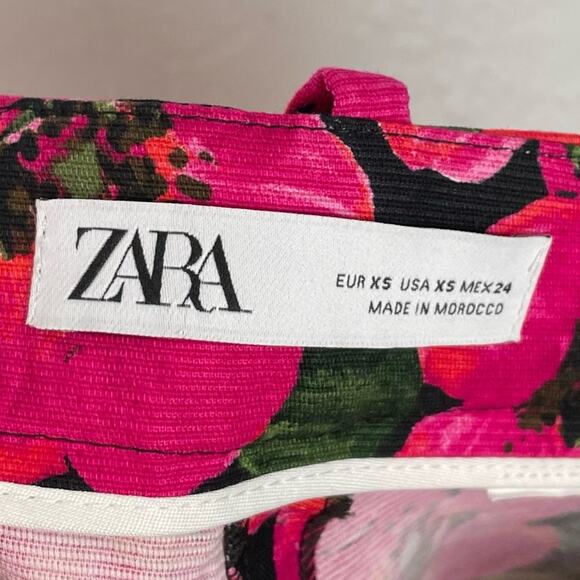 Zara Pink Floral High Waisted Pleated Bermuda Shorts Size XS - Picture 5 of 5